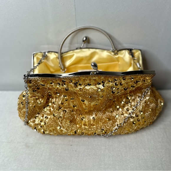 Beaded Sequin Design Evening Clutch - Picture 8 of 13